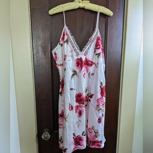New XL California Dynasty Pink Roses Lingerie Nightgown, XL